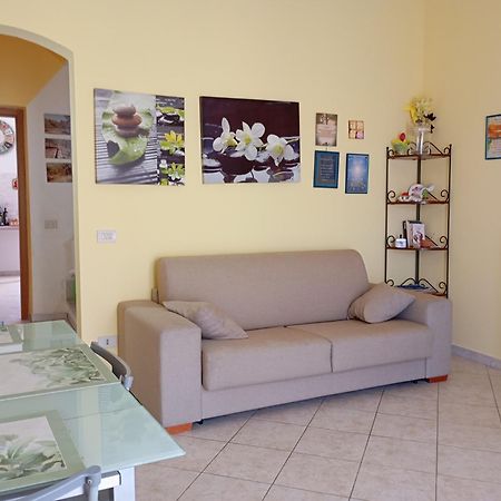 A Casa Di Ste - Vicino Aeroporto Falcone Borsellino Carini Exteriör bild